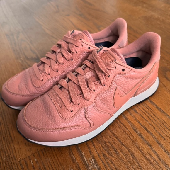 NIKE INTERNATIONALIST PREMIUM LEATHER TERRA-BLUSH-SUMMIT-WHITE Women’s size 8 - Picture 2 of 12